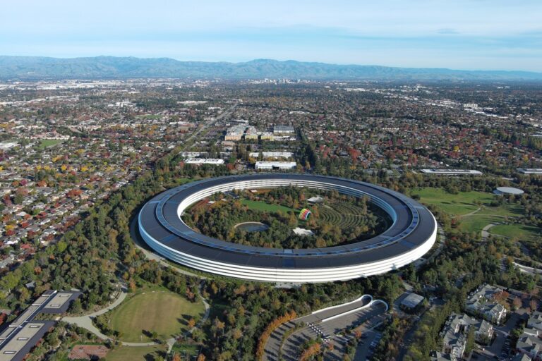 Apple, Eski Çalışanının OpenAI İçin Veri Çaldığına Dair Şok Edici Kanıtlar Sundu